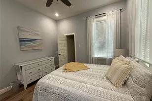 3424 Ursuline St, Galveston, TX 77550 - Photo 33