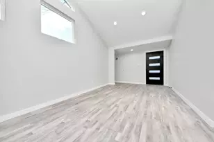 6201 Batterson St, Houston, TX 77026 - Photo 9