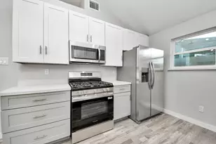 6201 Batterson St, Houston, TX 77026 - Photo 15