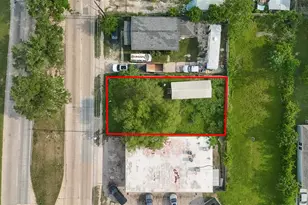 6408 N Wayside Dr, Houston, TX 77028 - Photo 1