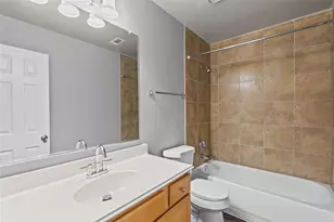 113 Green Isle Ave, Dickinson, TX 77539 - Photo 11