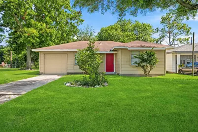 306 Pear Street, La Marque, TX 77568 - Photo 1