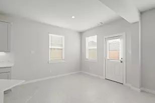 8410 Hunterwyck Ln, Baytown, TX 77521 - Photo 7