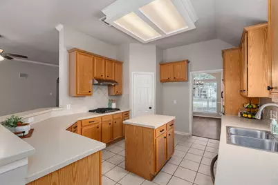 14618 Kings Head Drive, Houston, TX 77044 - Photo 17