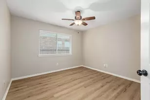 14618 Kings Head Dr, Houston, TX 77044 - Photo 31