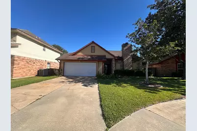 219 Kings Court, Stafford, TX 77477 - Photo 3