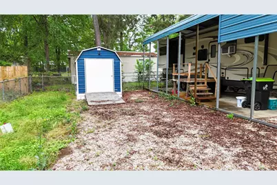 110 Canary Street, Point Blank, TX 77364 - Photo 5