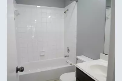 11931 Panay Village Circle, Houston, TX 77048 - Photo 17