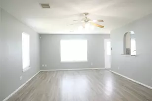 11931 Panay Village Cir, Houston, TX 77048 - Photo 9
