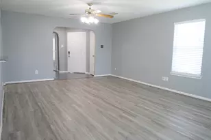 11931 Panay Village Cir, Houston, TX 77048 - Photo 11