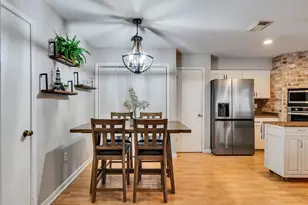 14310 Locke Ln, Houston, TX 77077 - Photo 23