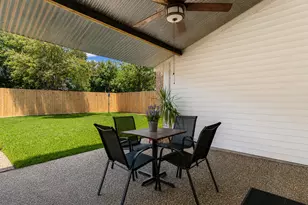 14310 Locke Ln, Houston, TX 77077 - Photo 37