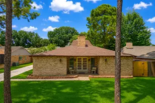 14310 Locke Ln, Houston, TX 77077 - Photo 3