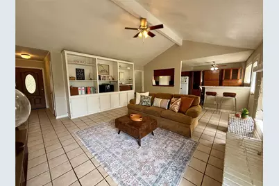 217 Banyan Drive, Lake Jackson, TX 77566 - Photo 3