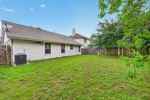 10426 Briar Patch St, Baytown, TX 77523 - Photo 37