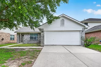 10426 Briar Patch Street, Baytown, TX 77523 - Photo 3