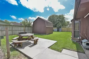 15407 Empanada Dr, Houston, TX 77083 - Photo 11