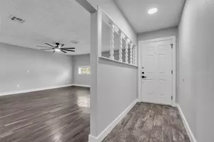 12331 Flushing Meadows Dr, Houston, TX 77089 - Photo 3