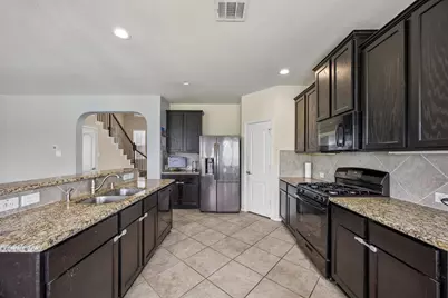9707 Shimmering Lakes Drive, Rosharon, TX 77583 - Photo 3