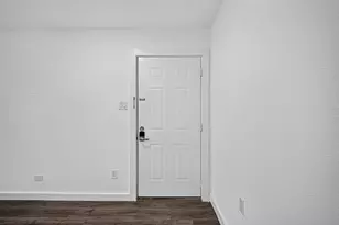 8637 Peachtree St, Houston, TX 77016 - Photo 9