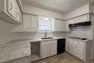 12910 Shady Knoll Ln, Cypress, TX 77429 - Photo 7