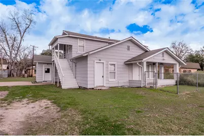 200 W Caroline Street #B, Trinity, TX 75862 - Photo 1