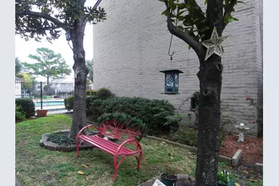 2011 Spenwick Drive #427, Houston, TX 77055 - Photo 23