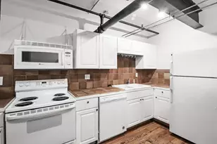 1011 Wood St, Houston, TX 77002 - Photo 9