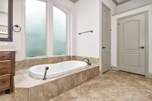 6411 South Saddle Creek Lane, Fulshear, TX 77441 - Photo 25
