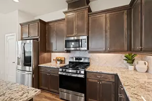 2546 Manor Valley Ct, Missouri City, TX 77459 - Photo 11