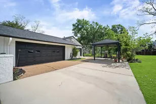 822 Surrey Ln, Simonton, TX 77485 - Photo 35