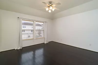 910 W Heights Hollow Lane, Houston, TX 77007 - Photo 9