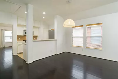 910 W Heights Hollow Lane, Houston, TX 77007 - Photo 3