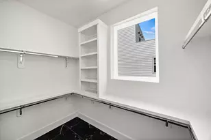 1424 W 23rd St, Houston, TX 77008 - Photo 33