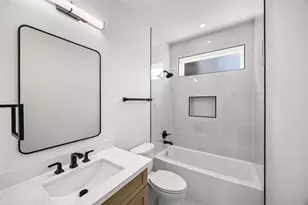 1424 W 23rd St, Houston, TX 77008 - Photo 31