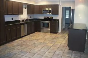 111 Shadylyn Dr, Conroe, TX 77304 - Photo 7