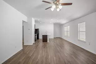 10527 Red Orchid Dr, Houston, TX 77016 - Photo 5