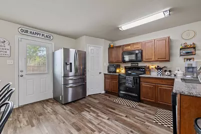 253 Briarcreek Street, Richwood, TX 77531 - Photo 7