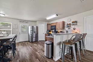 253 Briarcreek St, Richwood, TX 77531 - Photo 7