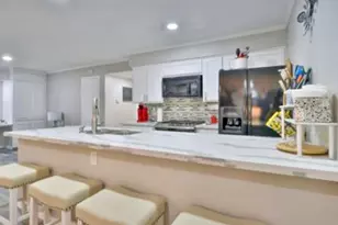 7007 Holiday Dr Dr, Galveston, TX 77550 - Photo 5
