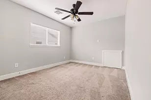 817 Dragonfly Dr, Conroe, TX 77301 - Photo 11