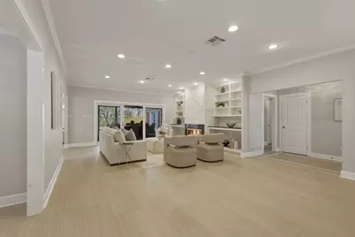 9323 Braes Bayou Drive, Houston, TX 77074 - Photo 5