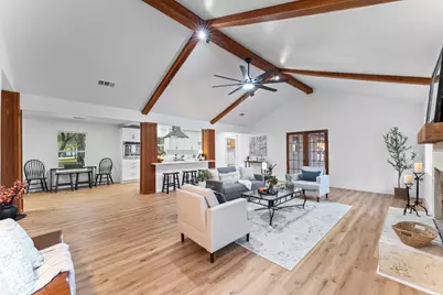 303 W Rollingwood Street, Pinehurst, TX 77362 - Photo 11