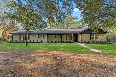 303 W Rollingwood Street, Pinehurst, TX 77362 - Photo 3