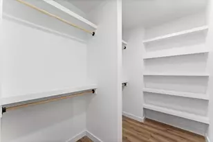 303 W Rollingwood St, Pinehurst, TX 77362 - Photo 21