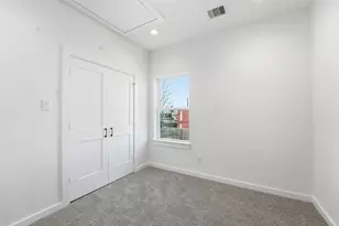 530 N 4th St, La Porte, TX 77571 - Photo 15