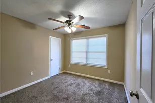 1013 14th Ave N, Texas City, TX 77590 - Photo 13