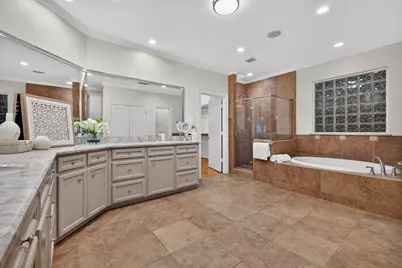 4420 Darsey Street, Bellaire, TX 77401 - Photo 31