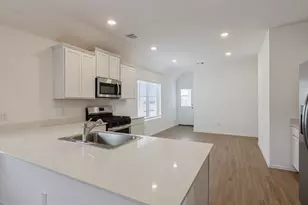 1950 Barrett Gables Dr, Crosby, TX 77532 - Photo 9