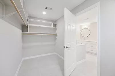 10009 Lazy Oaks Street, Houston, TX 77080 - Photo 15